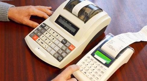 Casele de marcat electronice. Fiscul nu este pregătit să preia datele online. “E o afacere la nivel naţional”