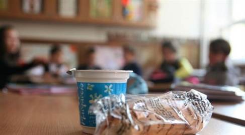 Cornul și laptele pentru elevi, la primăvară