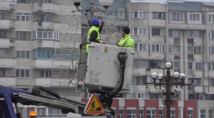 Pașcaniul caută un alt operator pentru iluminatul public