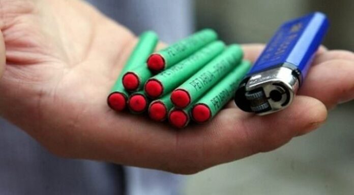 Sunteți de acord cu interzicerea petardelor?