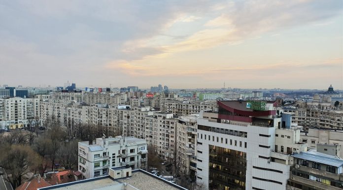 Știți cine locuiește în blocul dumneavoastră? Răspunsul îl aflați la președintele de asociație