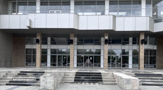 COSTURI MARI PENTRU „TERASA DE LA KM ZERO”. LICITATIE INAINTE DE APROBAREA INVESTITIEI