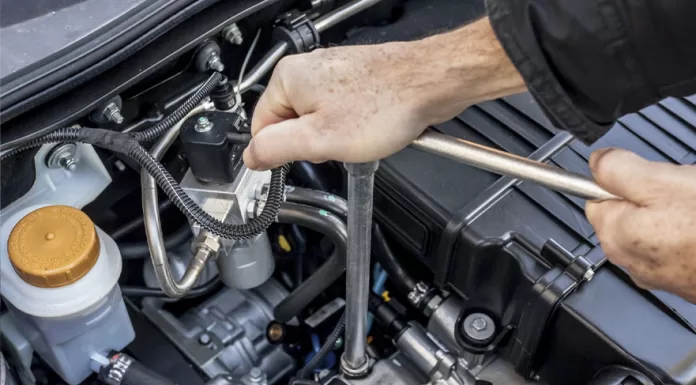 Probleme de mediu, la mai multe service-uri auto din Pașcani