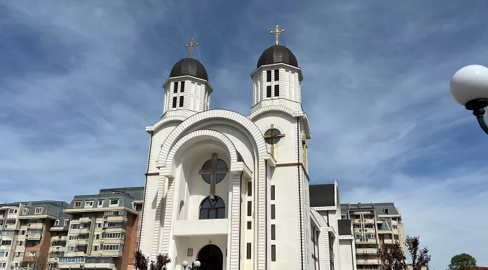Bani pentru bisericile din Pașcani și suburbii, de la bugetul local