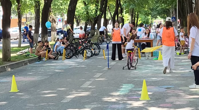 Ce activități vor avea loc de Ziua Copilului, la Pașcani. Atelier concurs de desene, Cupa Pașcaniului la karting, piesă de teatru