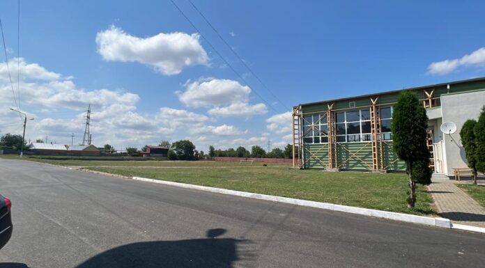 Încep lucrările la bazinul de înot de la Pașcani