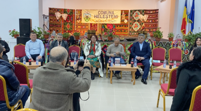 Lansare de carte și spectacol cu tradiții de iarnă, la Heleșteni – VIDEO