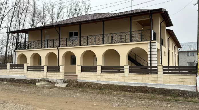 Cămin Cultural modern de peste trei milioane de lei, la Ruginoasa. Printre dotări: costume populare și zeci de instrumente muzicale