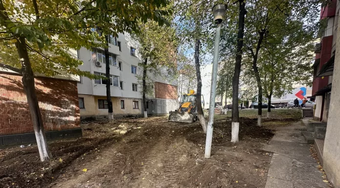 Regenerare urbană în Târgu Frumos. Administrația locală amenajeaza spații de recreere pe terenurile abandonate sau degradate