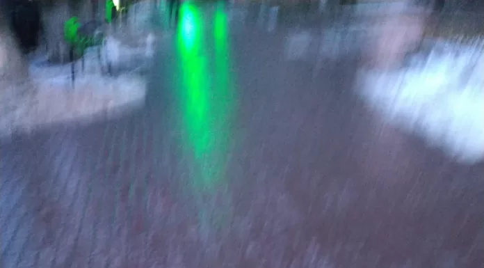 Ieșiți la treaba! Căile de acces din Pașcani, transformate in patinoar – FOTO