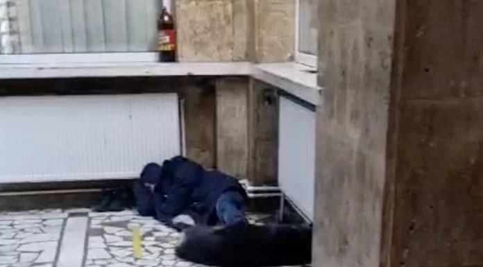 Gara din Pașcani, dormitor pentru cerșetori