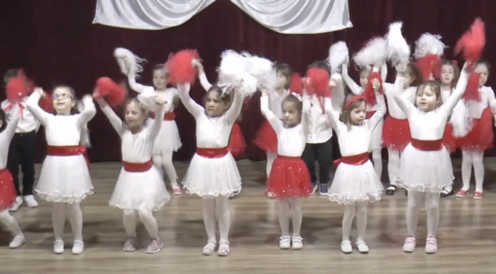 Spectacol concurs la Clubul Copiilor Pașcani – ”PENTRU TINE, MAMA MEA”