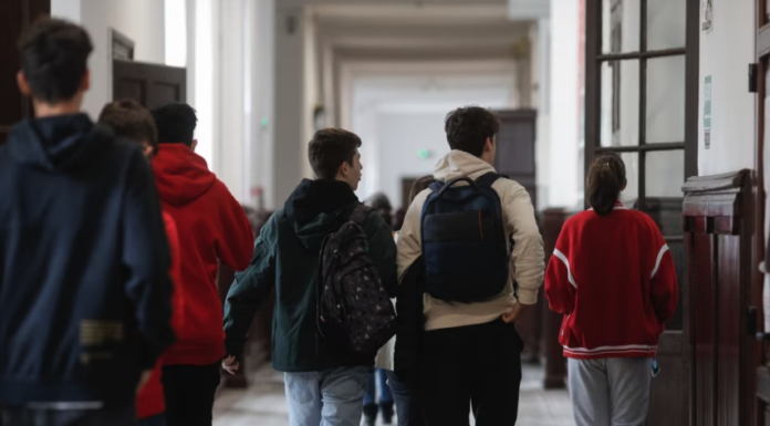 Toţi elevii de liceu vor parcurge această disciplină