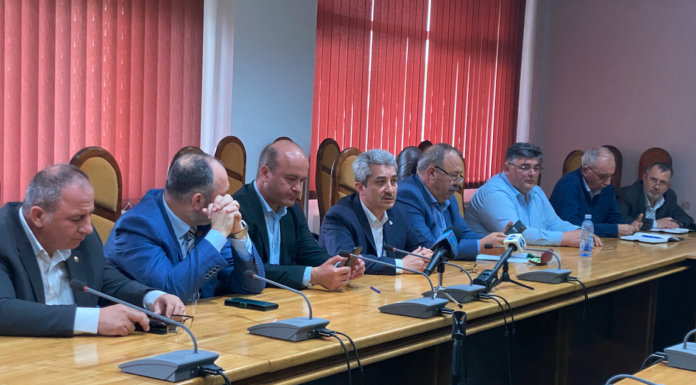 Strategie pentru apă în loc de comisie de anchetă, pentru aducțiunea cu probleme