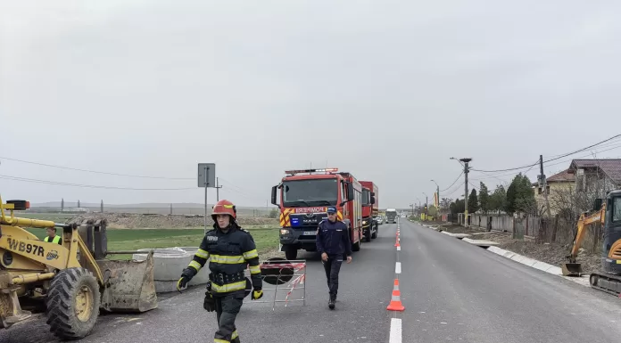 Tragedie la Cotnari. Un bărbat a murit după ce a fost prins sub un mal de pământ