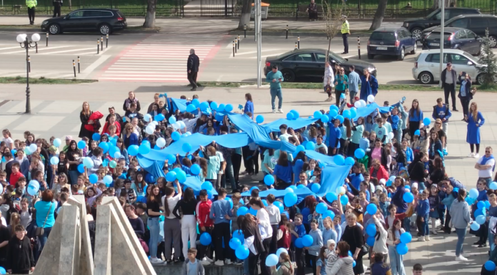 Marșul Solidarității, la Pașcani. Au participat sute de elevi și cadre didactice – FOTO