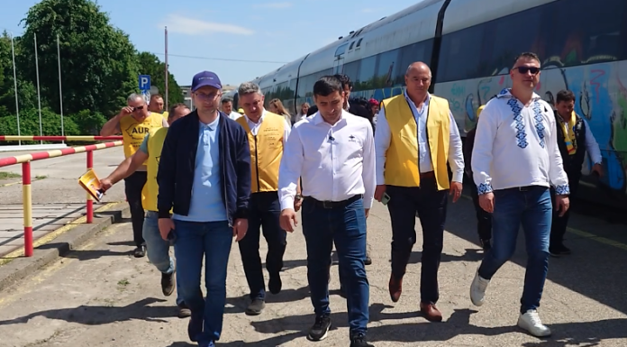 George Simion, în vizită la Electroputere VFU Pașcani – FOTO