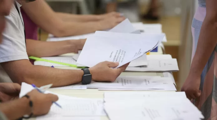 Reguli pentru ziua votului. Deschis la Evidența Populației, fără alcool în apropierea secțiilor de votare