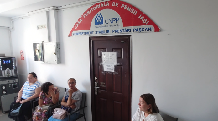 Punctul de lucru de la Pașcani al Casei Județene de Pensii, asaltat de oameni. Petițiile pot fi trimise și pe mail