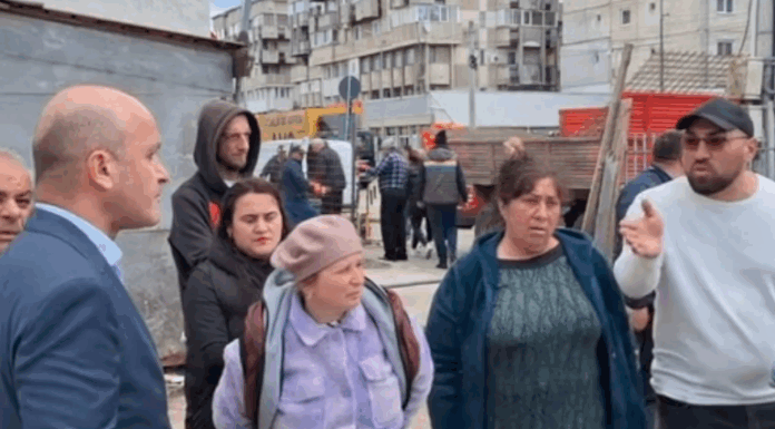 Piața agroalimentară din zona Vale Pașcani a fost închisă complet. Comercianții au fost mutați în parcarea dinspre stadion