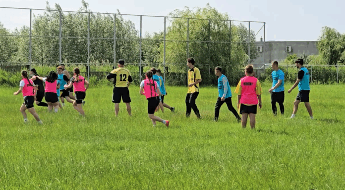 Competiție regională de mini-rugby la Pașcani: peste 150 de copii pe terenul „Locomotiva”