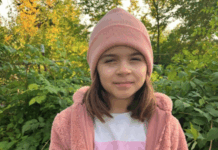 VIDEO – O fetiță de la Liceul Special Moldova Târgu Frumos are nevoie de ajutor! Luptă neîncetat pentru lumina ochilor!